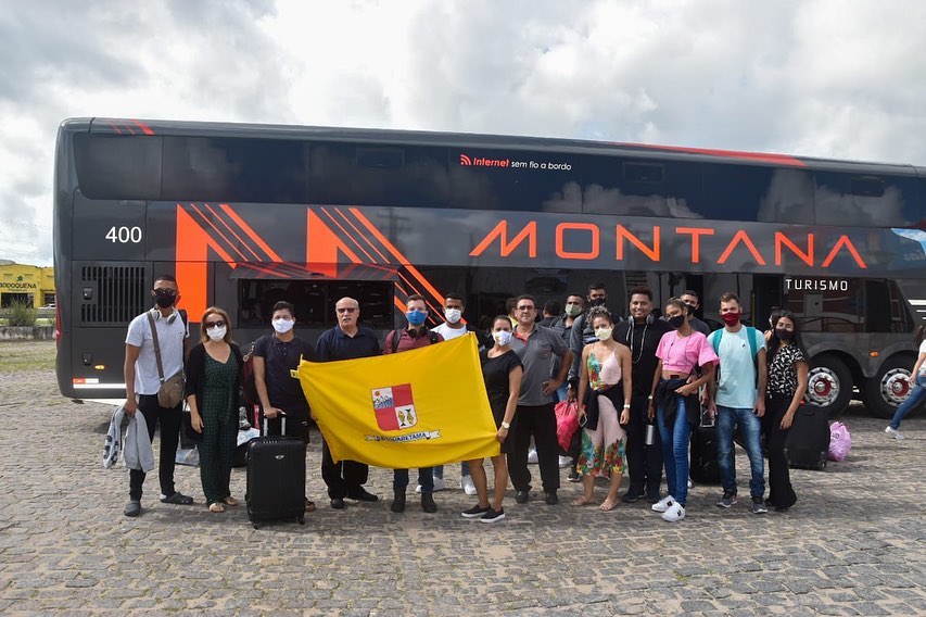 Jovens Canguaretamenses, embarcaram rumo à Curitiba/PR, na seleção do Grupo Madero